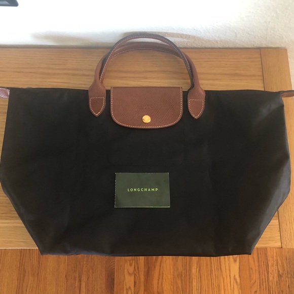 Longchamp Handbags - Longchamp Le pliage Medium black